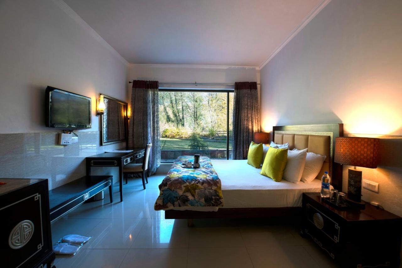 Mastiff Grand Manali Resort Ngoại thất bức ảnh