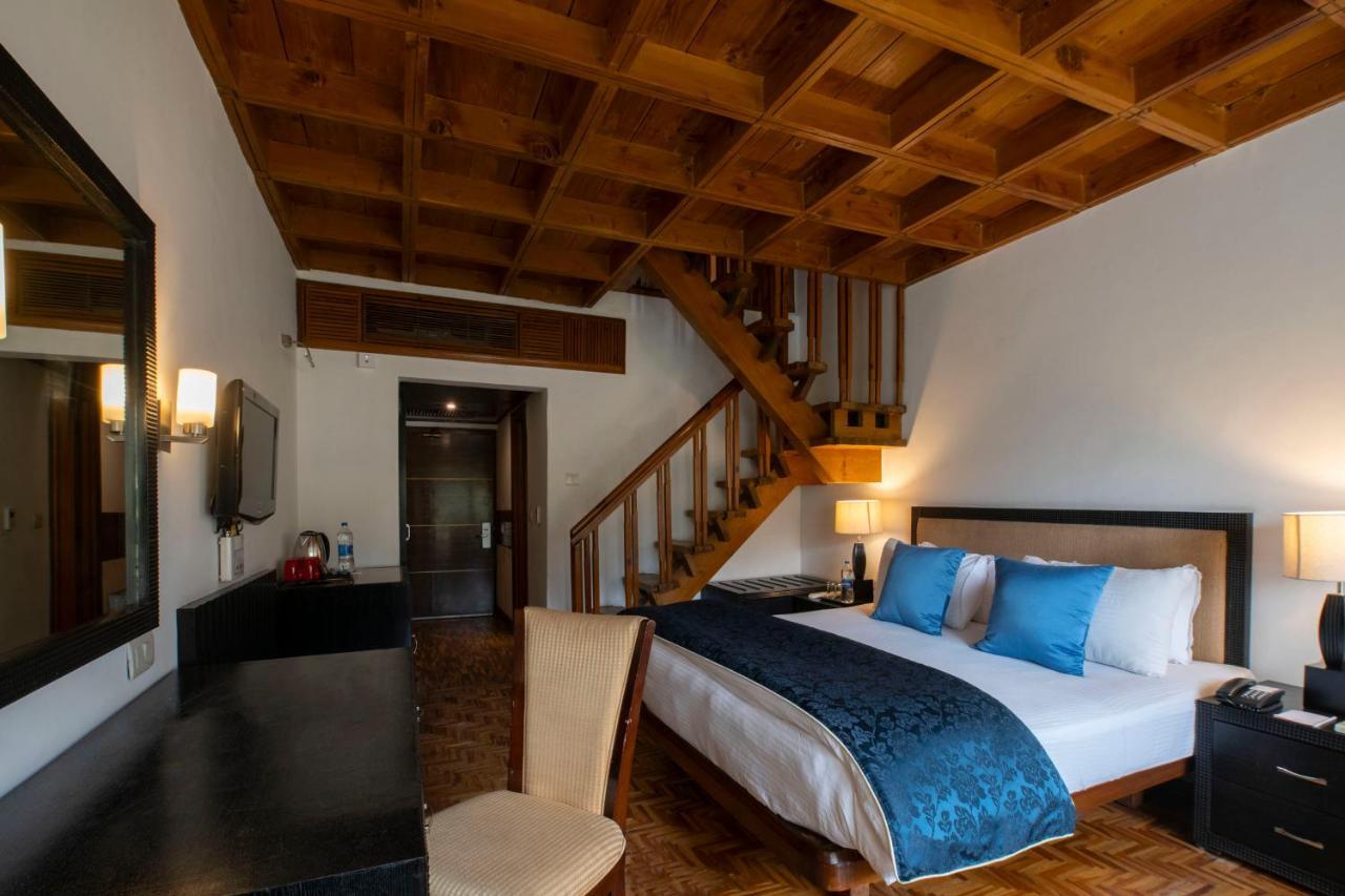 Mastiff Grand Manali Resort Ngoại thất bức ảnh