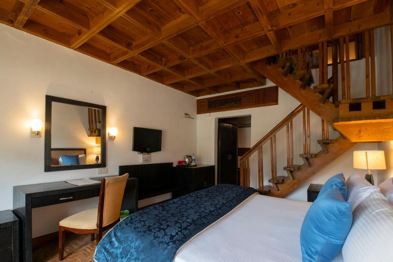 Mastiff Grand Manali Resort Ngoại thất bức ảnh