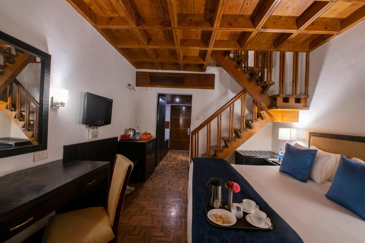Mastiff Grand Manali Resort Ngoại thất bức ảnh