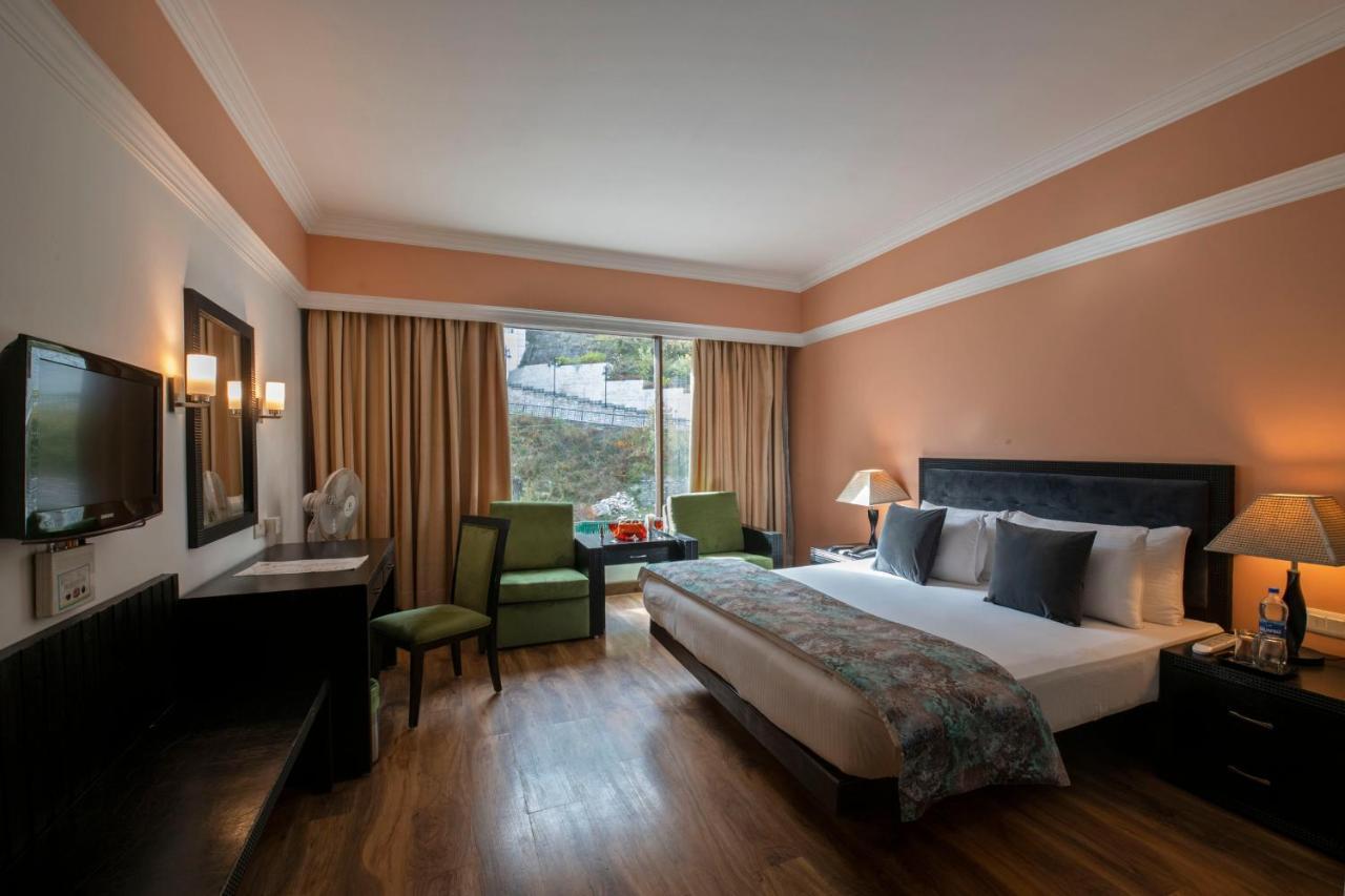 Mastiff Grand Manali Resort Ngoại thất bức ảnh